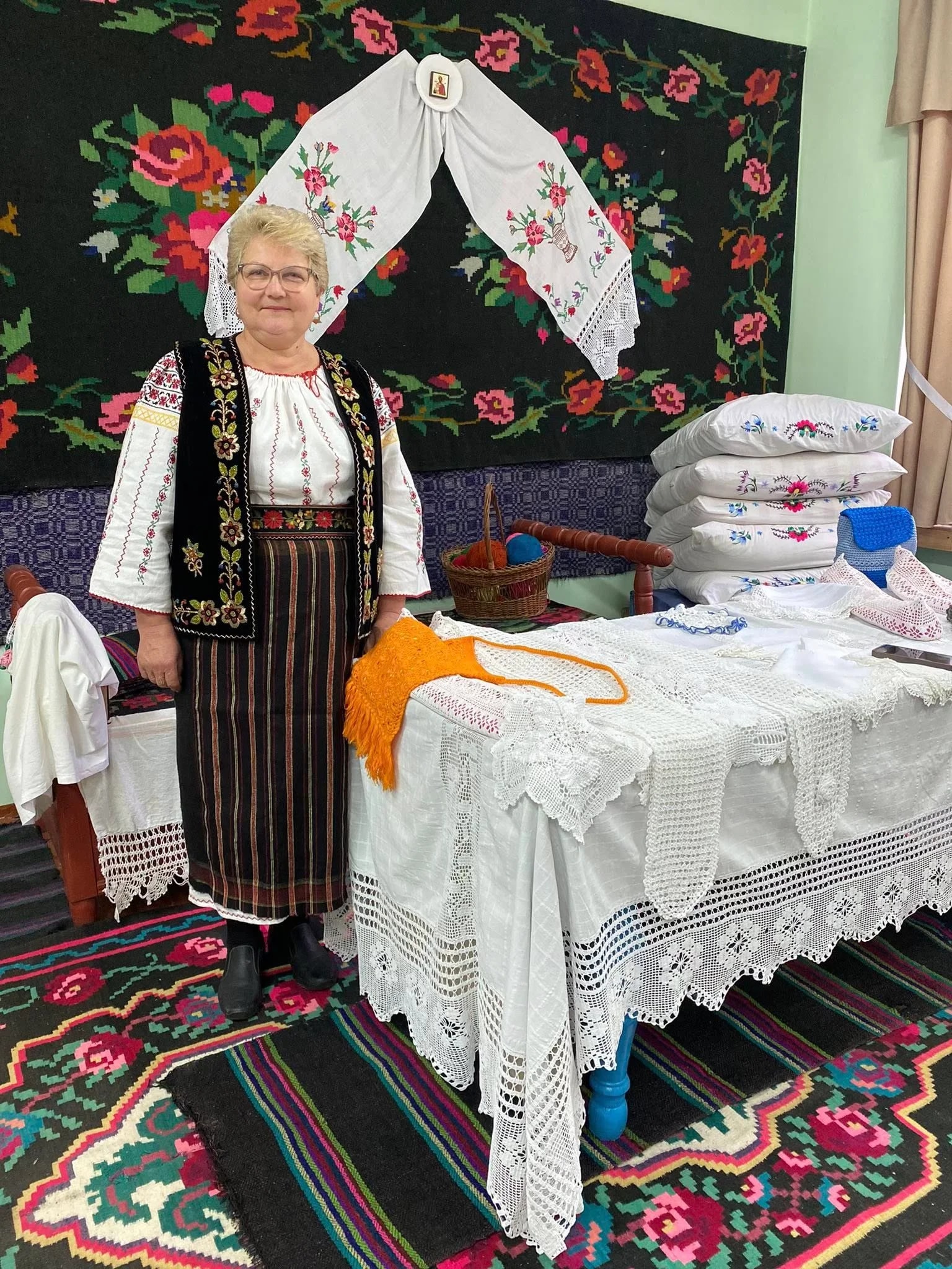 Centrul de meșteșuguri populare „Croșeta fermecată” – s. Vasilcău